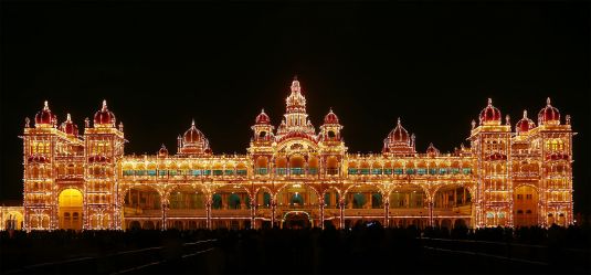 2_Mysore palace illuminated